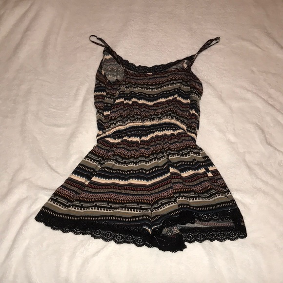 FORVER 21 tribal print romper - Picture 3 of 3
